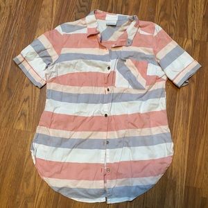 Columbia women’s shirt